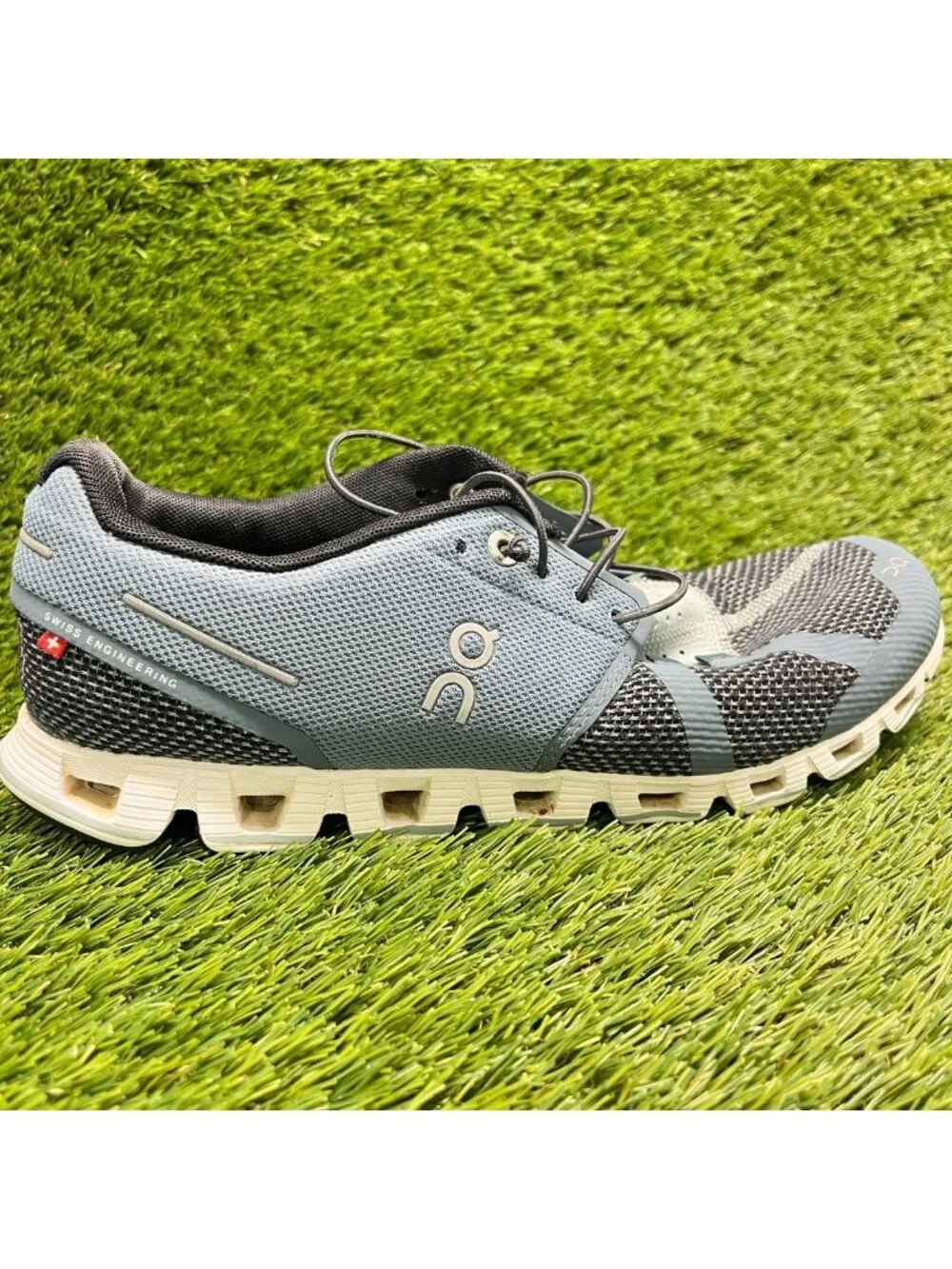 On Cloud 2 WomenS Size 9 Blue Black Athletic Running Walking Shoes Sneakers